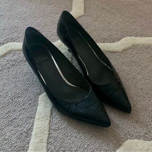 Stuart Weitzman Black Croc Embossed Patent Leather Pointed Toe Kitten Heels